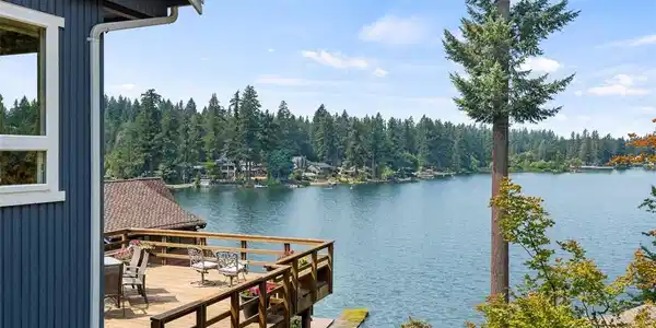 23062 Lake Wilderness S