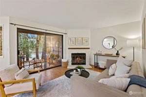 4189 Lake Sammamish SE