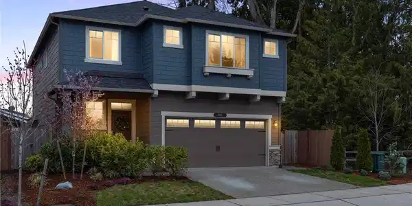 8411 16th SE