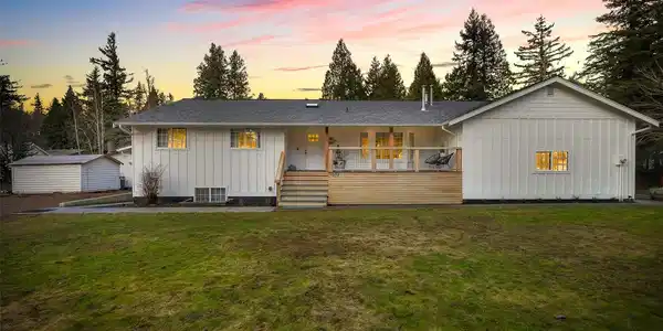 1272 Paradise Cove