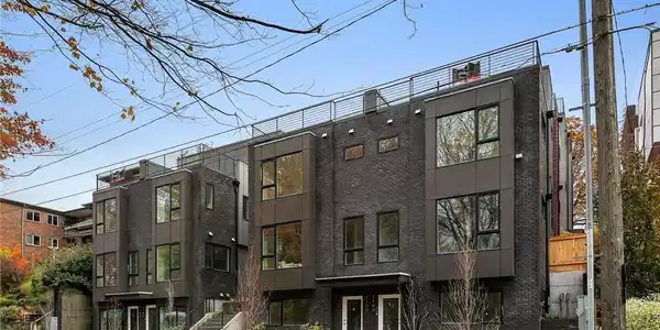 716 D 11th E