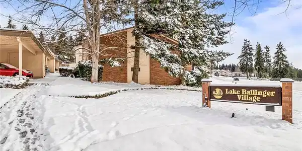 23301 Lakeview