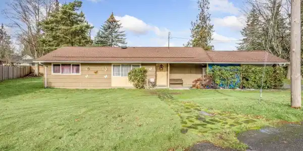 5801 214th SW