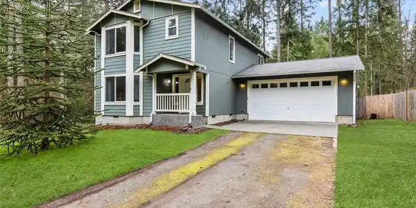 18245 Clear Lake SE
