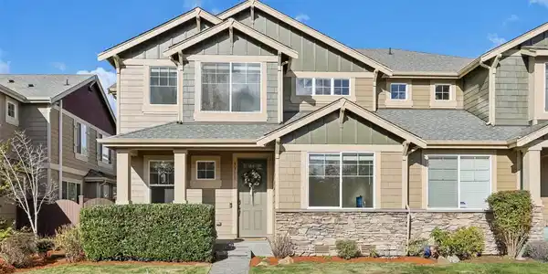 3311 141st SE