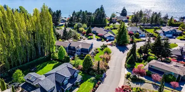 1727 Eagleridge