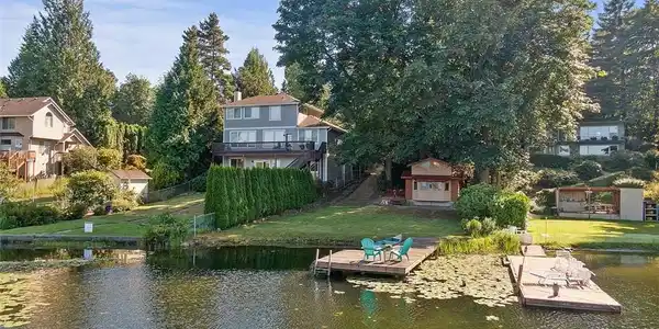 31002 Lake Morton SE