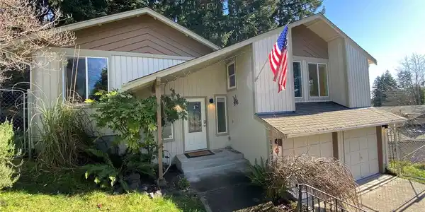 11227 92nd SW