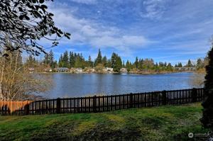423 75th SE
