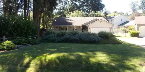 8048 Tanwax Drive SE