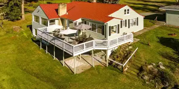 5128 Bayview