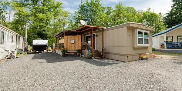 316 W Lake Samish