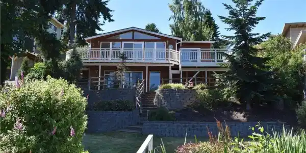 18611 Lakewood