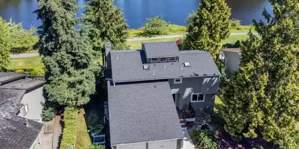 3207 104th SE