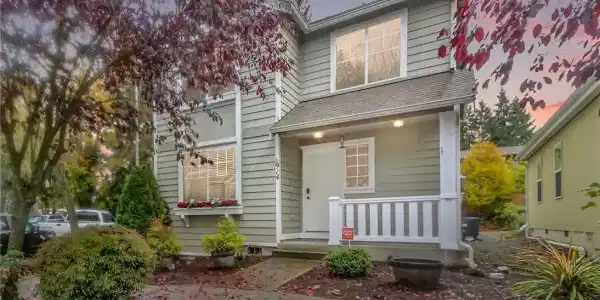 914 27th SE