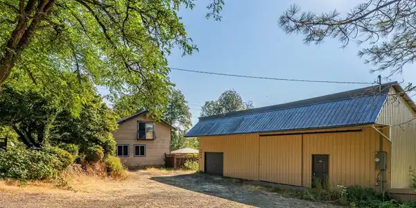 3948 Black Lake SW