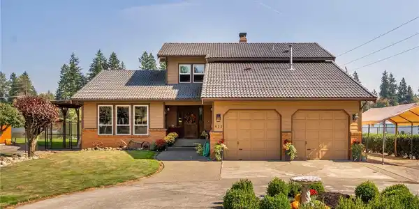 923 187th E