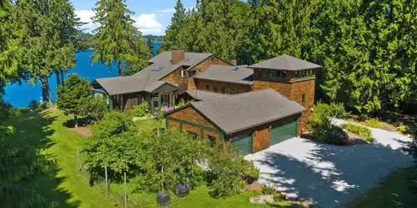 12 Rhodora Heights