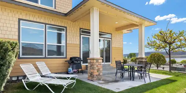 23558 Sunserra NW