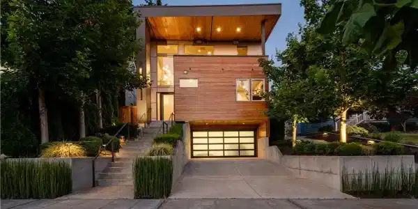 5524 Ashworth N