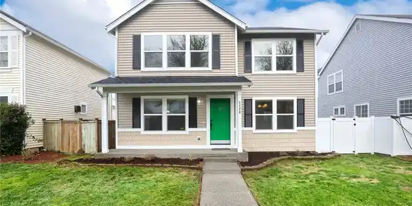 2220 Forrest