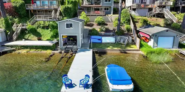 2233 Summit Lake Shore NW