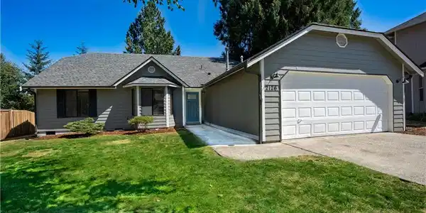 2126 Agate Court SE