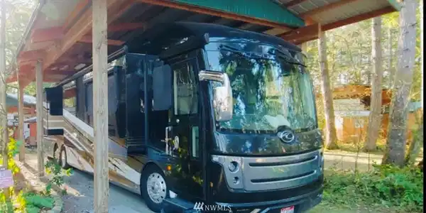 1546 Reservation SE