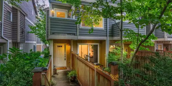 13808 Greenwood N