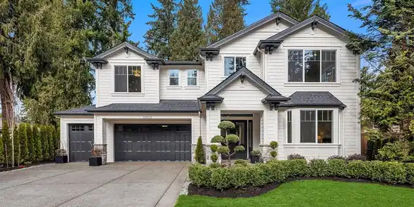 1232 166th SE