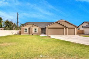 3135 W Peninsula Drive