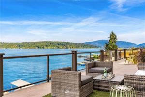 1016 W Lake Sammamish Parkway SE