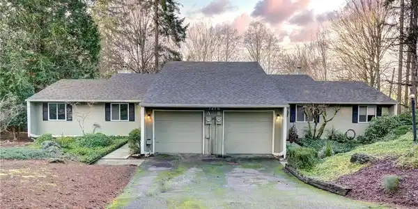 7216 87th NW