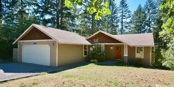 17745 Clear Lake