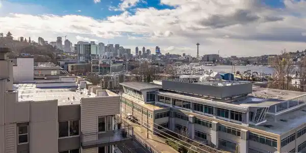1550 Eastlake E