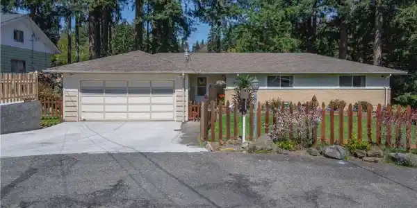 9107 109th Street SW