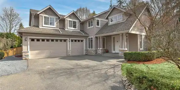 9038 124th NE