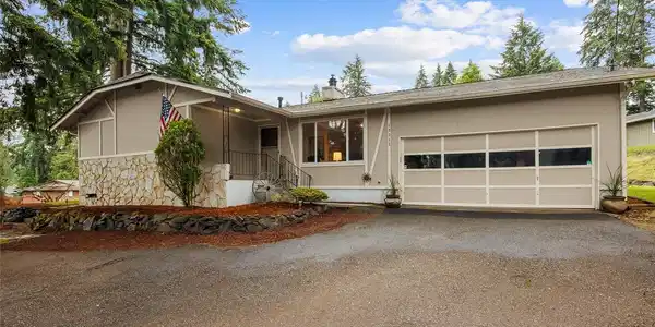 19213 Bonney Lake E