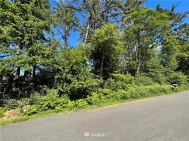 770 Evergreen SE