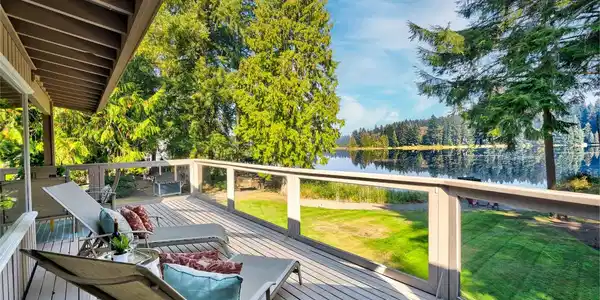 24227 Crystal Lake
