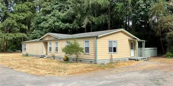 7347 Fair Oaks SE