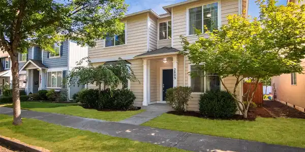 2809 5th SE