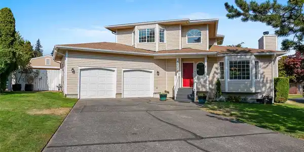 2608 Lakeridge