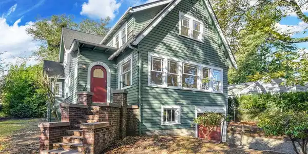 8501 17th NE