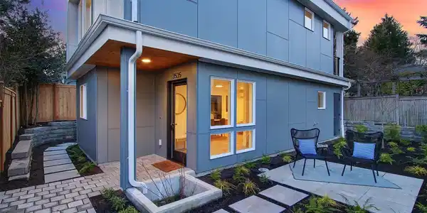 3535 Meridian N