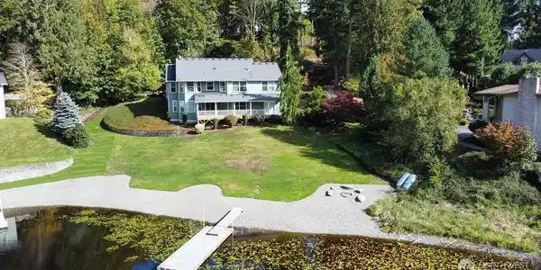 5130 Raccoon Valley SE