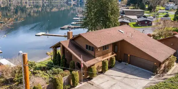 720 W Lake Samish