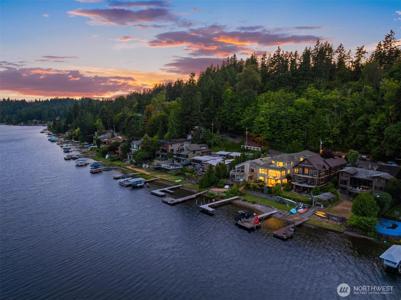 830 Lake Sammamish NE