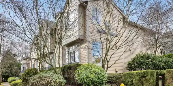 9201 122nd NE