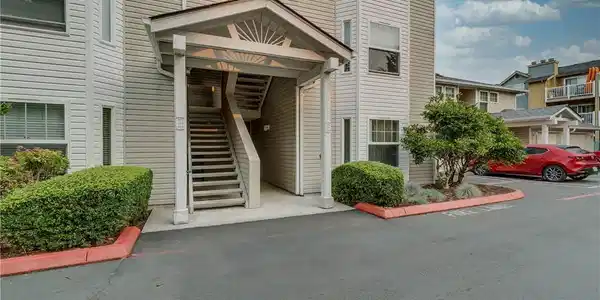2001 120th Place SE